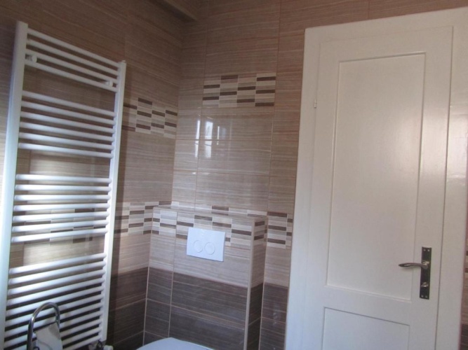 3 Bedrooms Apartment