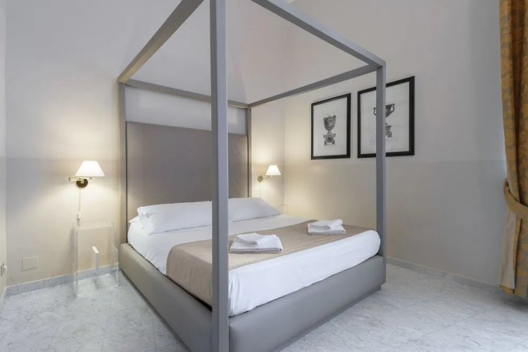 Travel & Stay - Navona 3