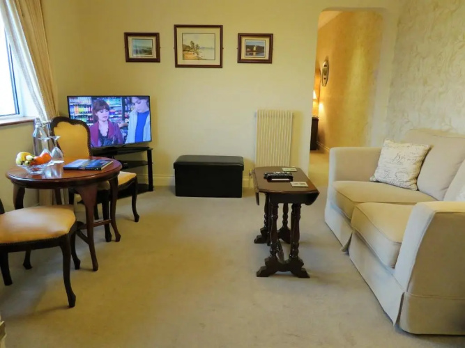 Brook Manor Lodge