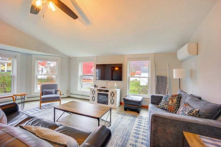 3 Bedrooms Cottage