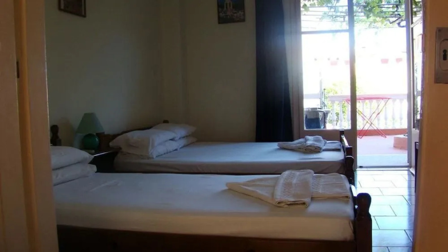 Dionisis Apartments