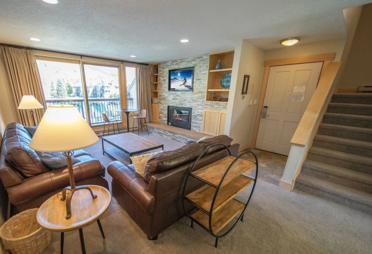 2 Bedrooms Standard room with balcony and with lake view