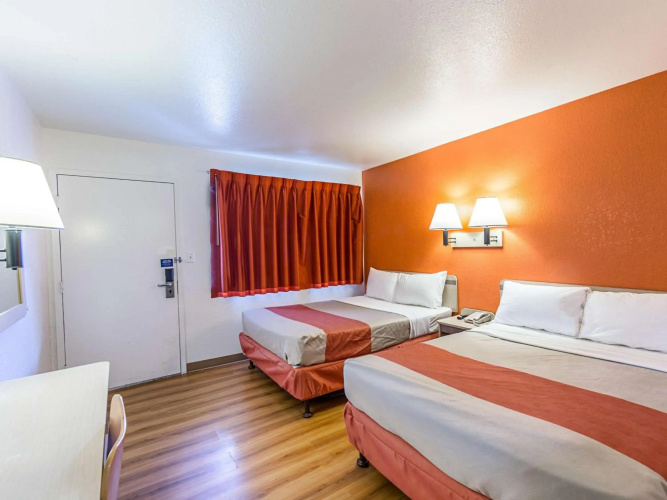 Motel 6 Yreka, CA