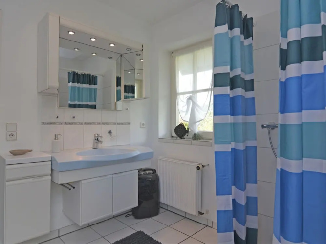 Modern Apartment in Reiste near Forest