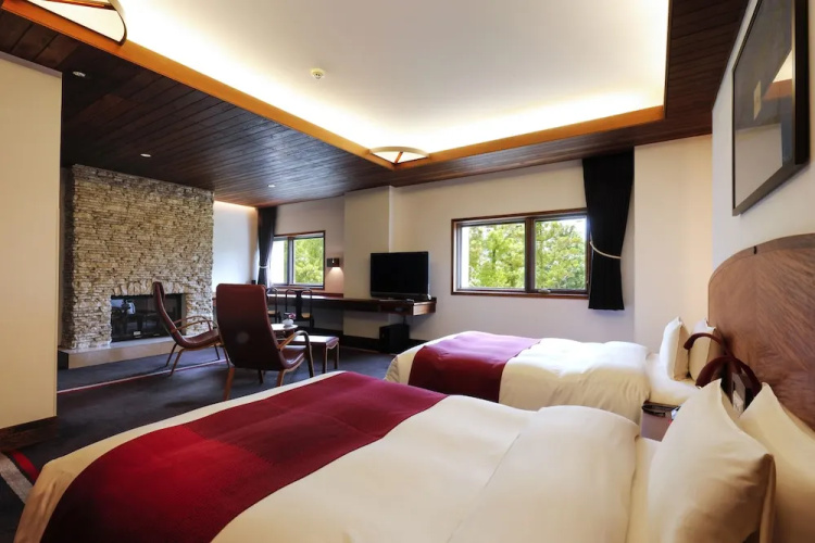 Hotel Chourakukan