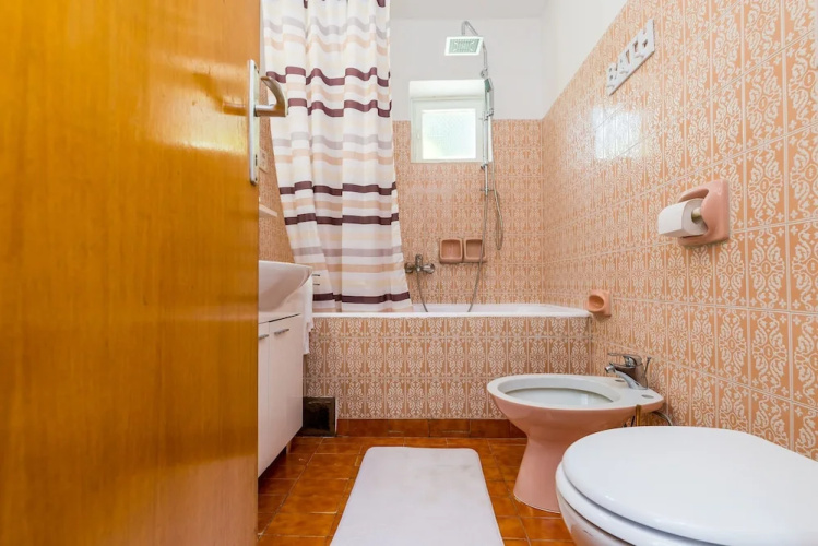 Apartment Valonija