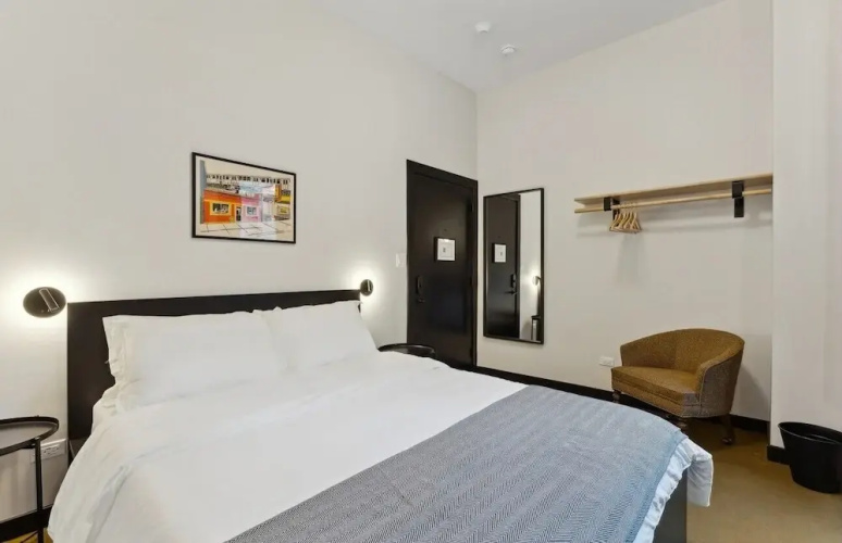 Logan Square SRO Hotel