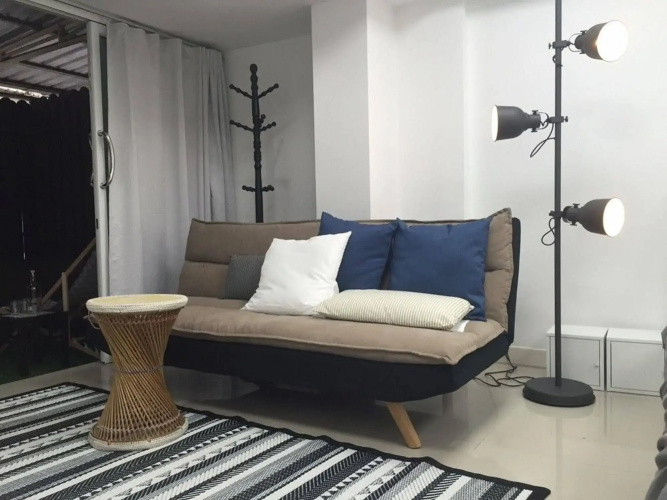 S Apartment