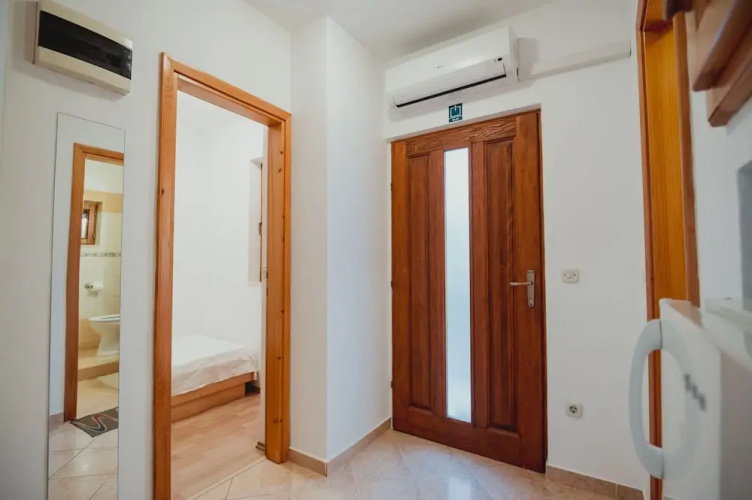 Apartments Antun