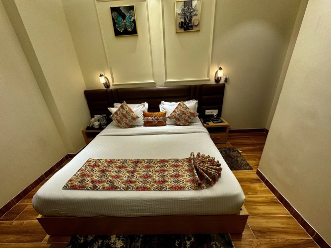 Deluxe Double Suite