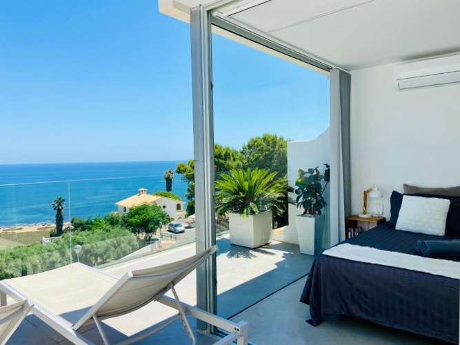 Deluxe Double room with balcony and with sea view