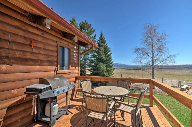 Rustic Cabin 20 Mins to Capitol Reef Nat'l Park!