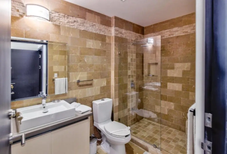 2 Bedrooms Apartment