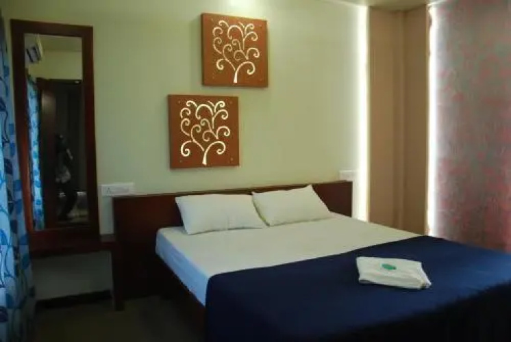 Sreekrishna Houseboat