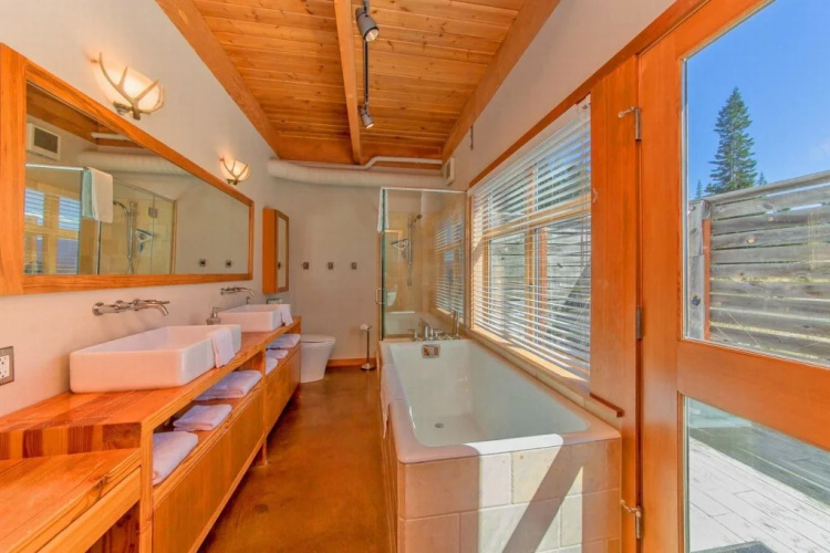 Lookout Lodge