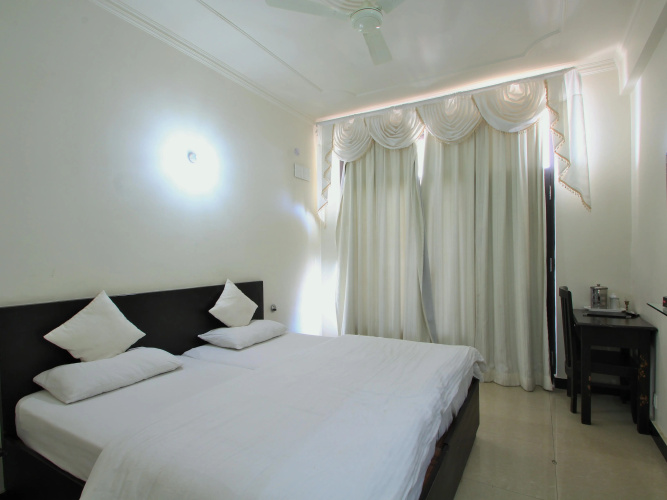 Deluxe Single room