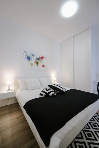 British Square Apartment