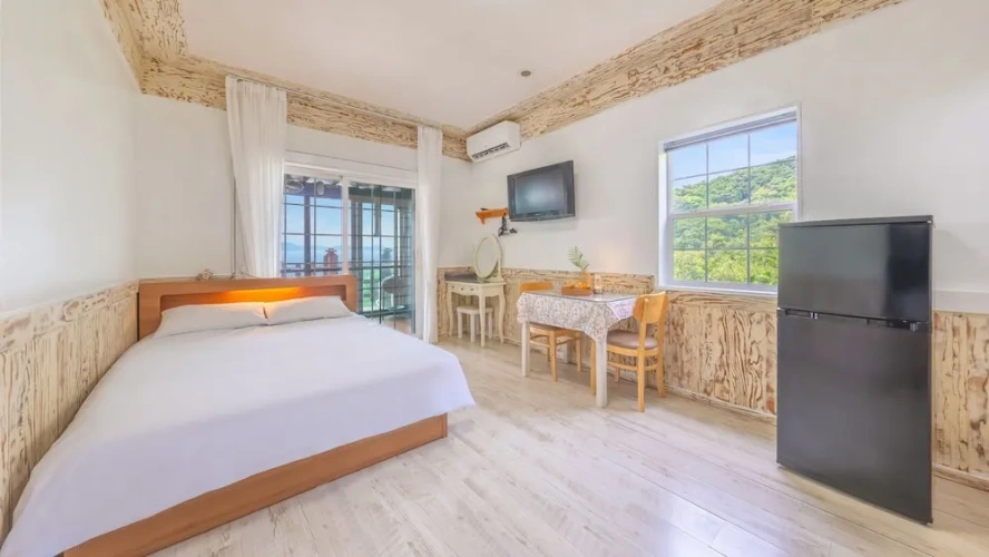 1 Bedroom Standard room with balcony and with ocean view