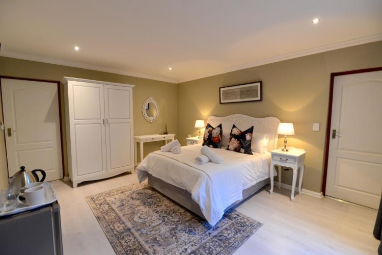 Standard Double room with garden view