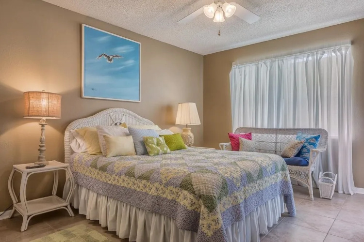 Harbor House Unit 11B