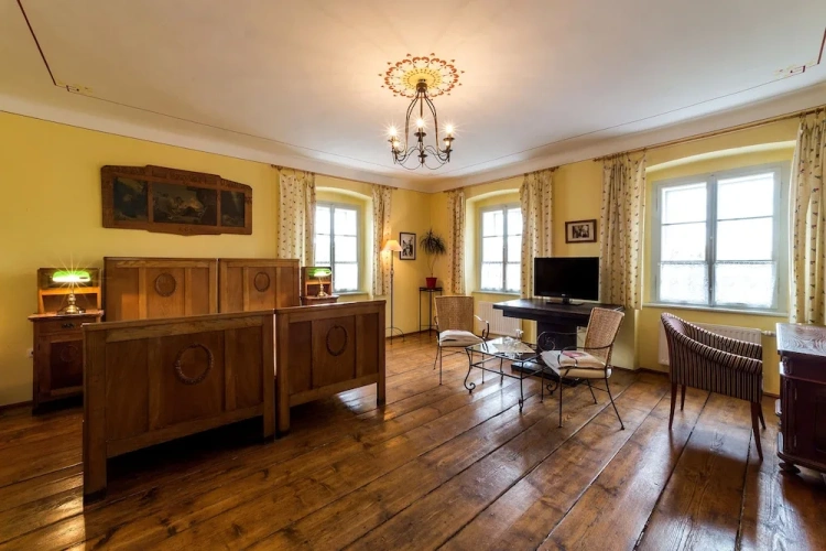Classic Apartment