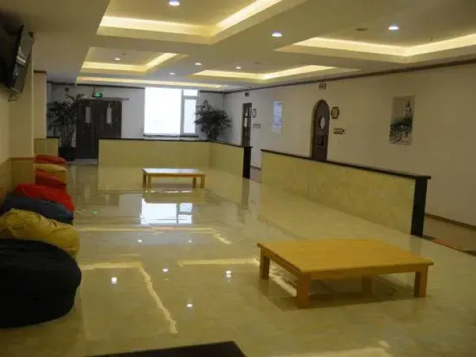 Fengshu Hot Spring Hotel