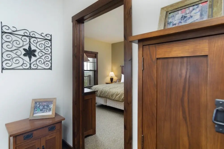 Soaring Eagle #201: 3 Bedrooms, 2 Full Baths: Slope Side