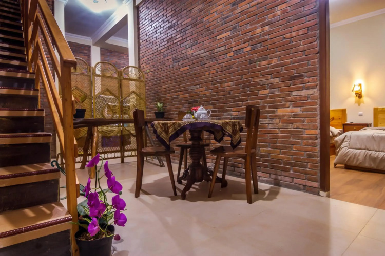 Maher House Borobudur
