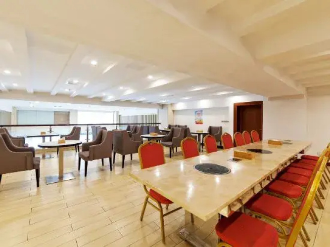 Starway Hotel