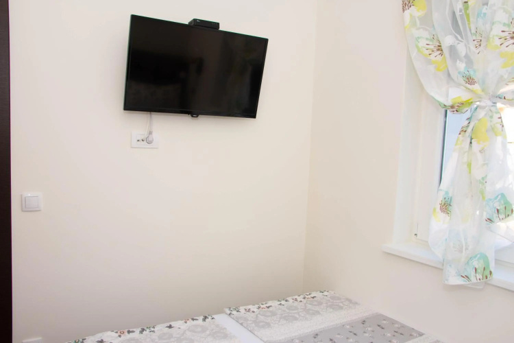 Laura Apartment