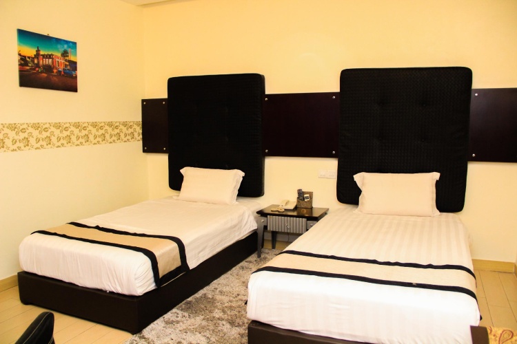 Superior (No Window) Twin room