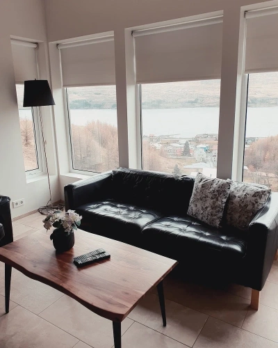 3 Bedrooms Cottage with balcony
