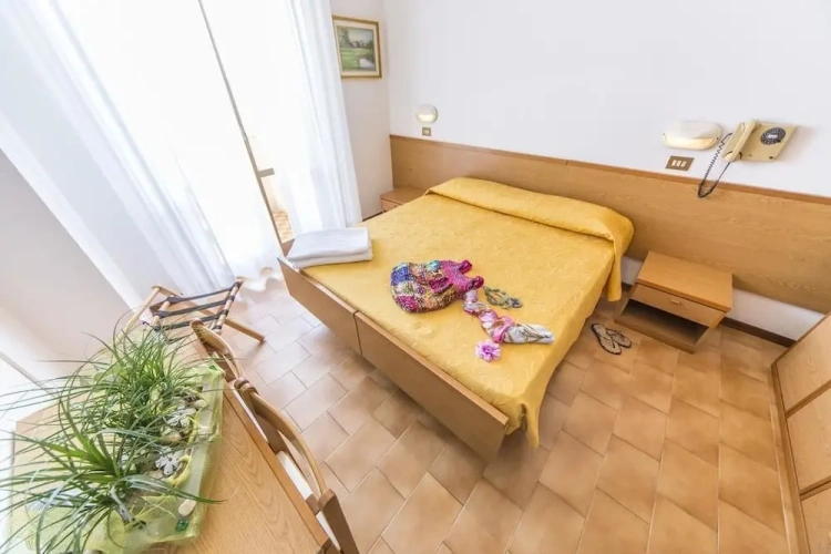 2 Bedrooms Standard Family room