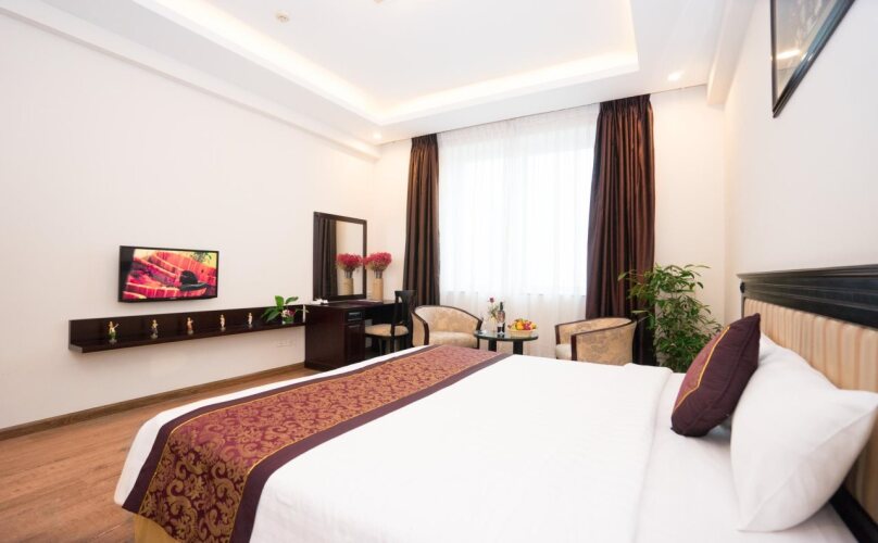 Starcity Halong Bay Hotel Over view