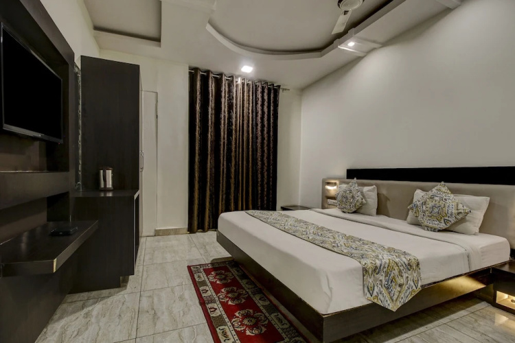 Fabhotel Csfc