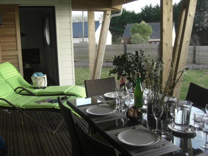 2 Bedrooms Villa