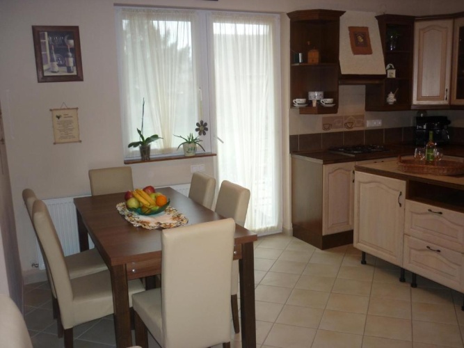 3 Bedrooms Cottage