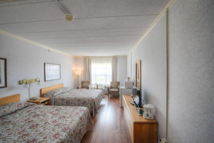 Claymore inn & Suites