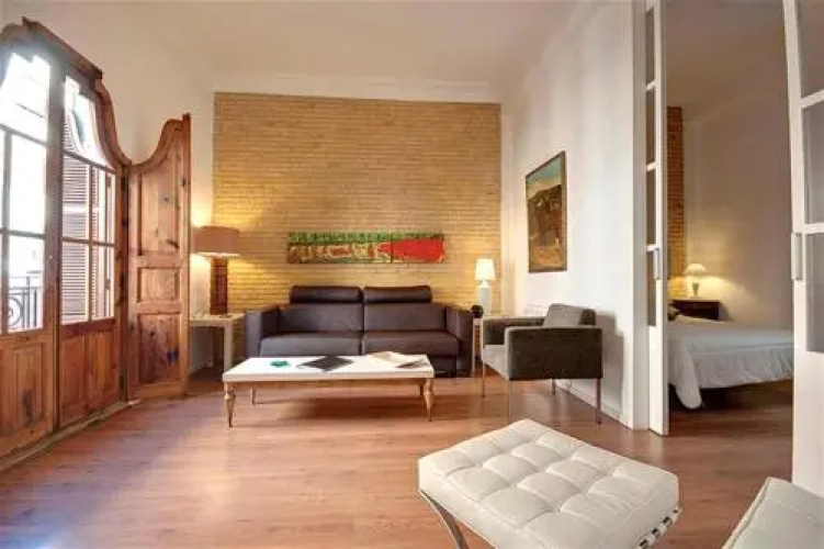 Friendly Rentals Strauss