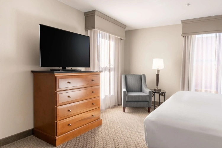 2 Bedrooms Double Suite