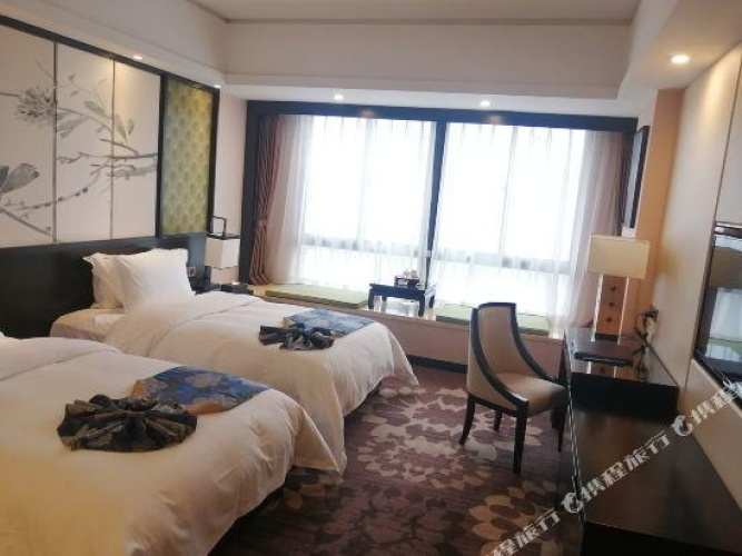 Deluxe Double Suite