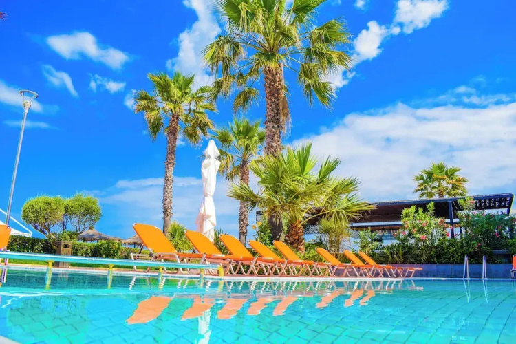 FAFA Beach Resort