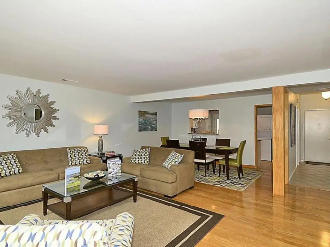 604 Queens Grant