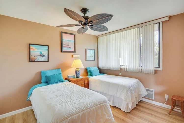 2 Bedrooms Apartment