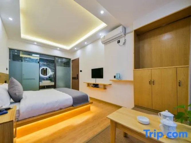 Standard Double room with view