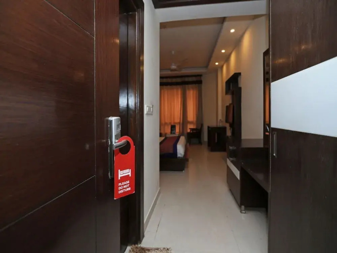 Qcent Gurgaon by Pacific Inn