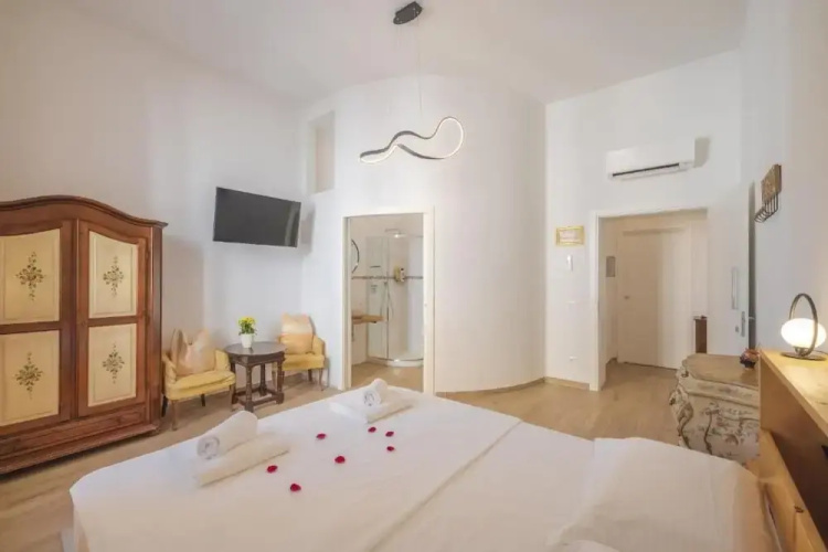 Casaldo's rooms