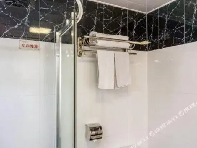 Jinyue Business Hotel