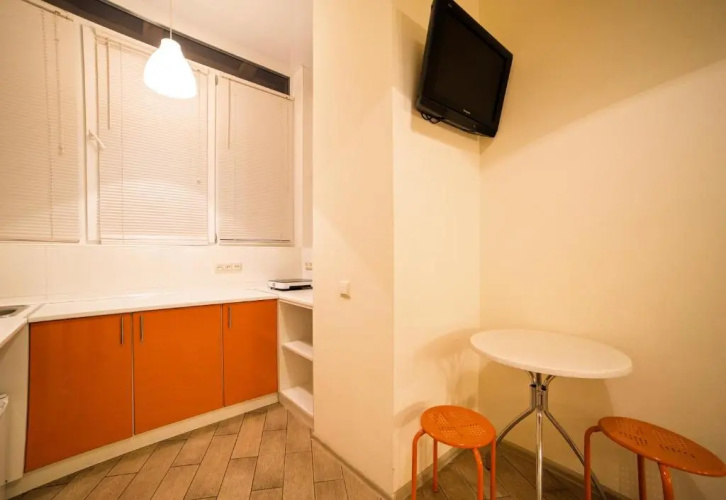 Apartment on Rappoporta 7a-4