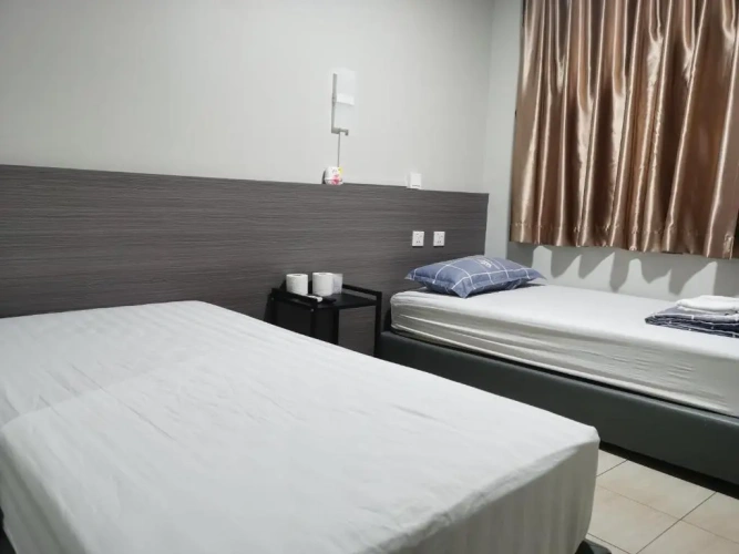 (Window is subject to availibility) Twin room